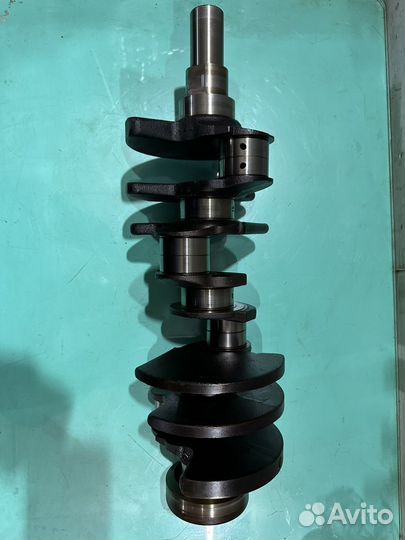 Коленвал jaguar 4.2 RF2w93AE