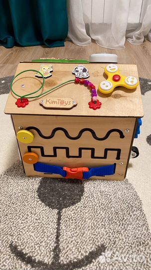 Бизиборд домик