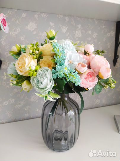 Искусственные цветы букеты розы, хризантемы