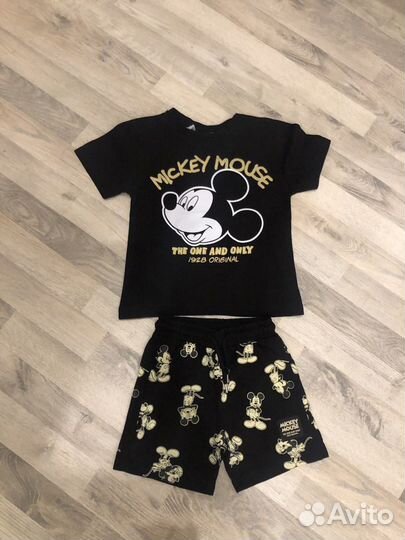 Костюм zara новый