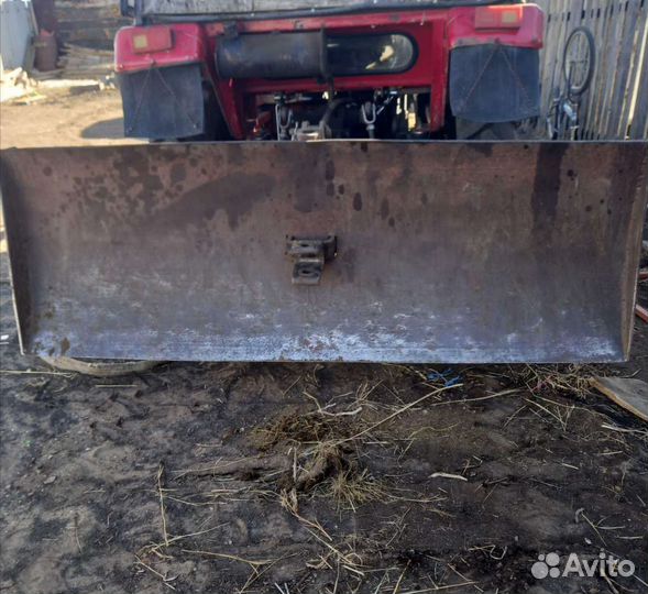 Отвал на трактор