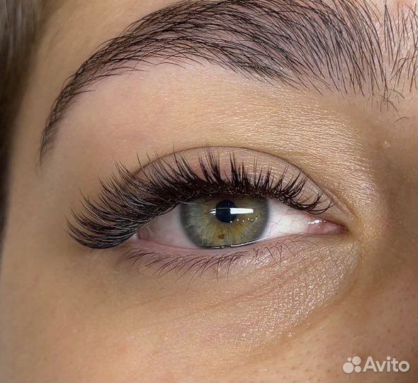 Мастер по наращиванию ресниц -Лешмейкер