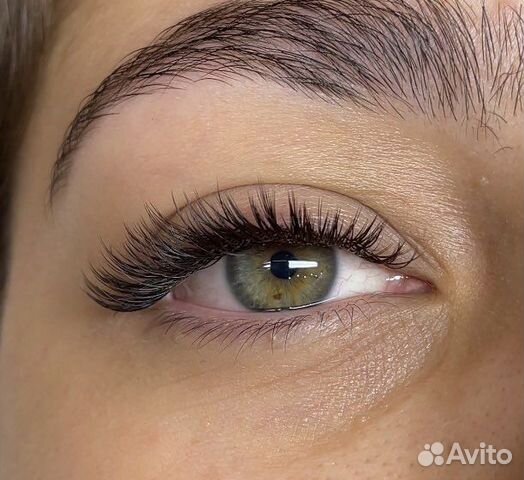 Мастер по наращиванию ресниц -Лешмейкер