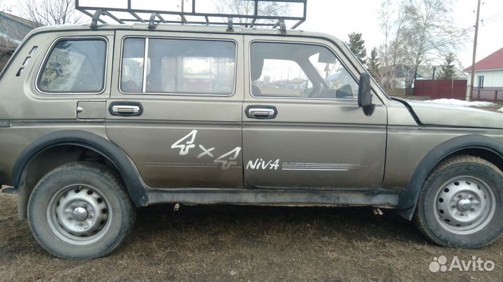 LADA 4x4 (Нива) 1.7 МТ, 1999, 80 000 км