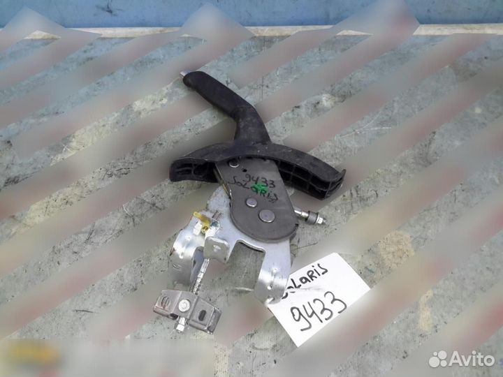 Рычаг стояночного тормоза Hyundai Solaris Accent I