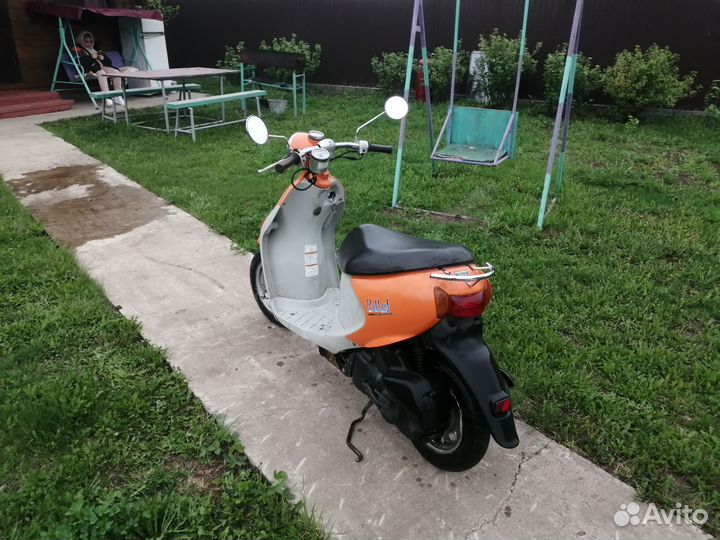 Suzuki lets 4 Pallet