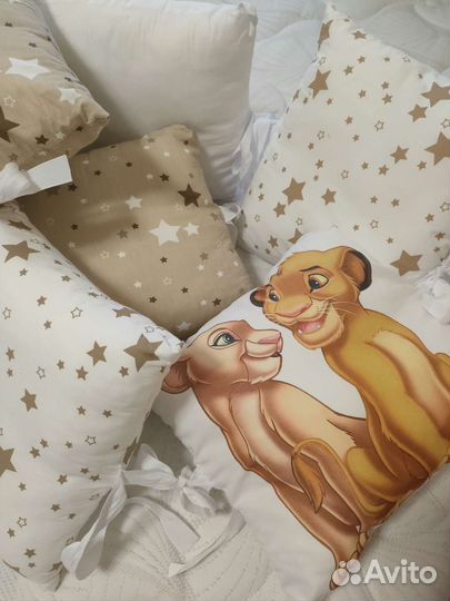 Бортики в детскую кроватку король лев