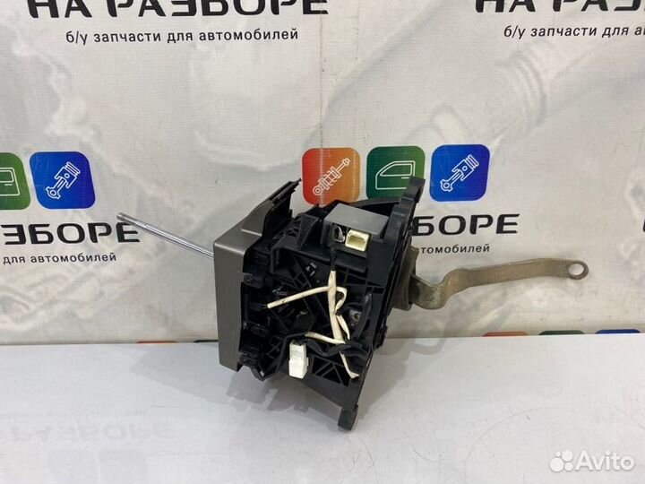 Селектор АКПП Toyota Land Cruiser 200 1VD-FTV 2014