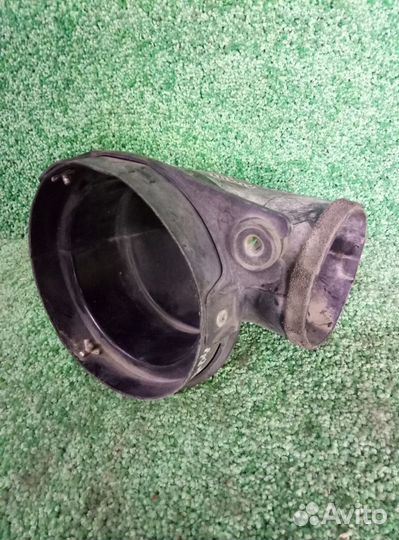 Патрубок воздухозаборника Toyota Land Cruiser J100