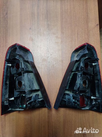 Фонарь задний renault logan