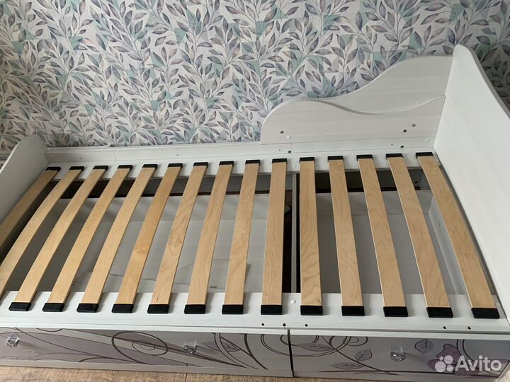 Кровать с матрасом