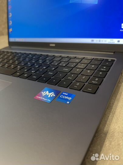 Honor MagicBook X16