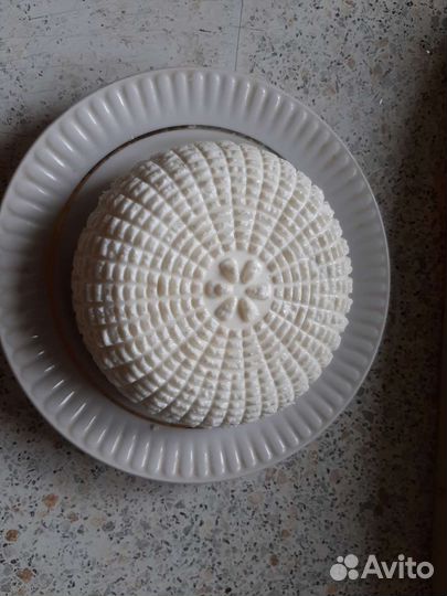 Молоко козье, куриные яйца домашние