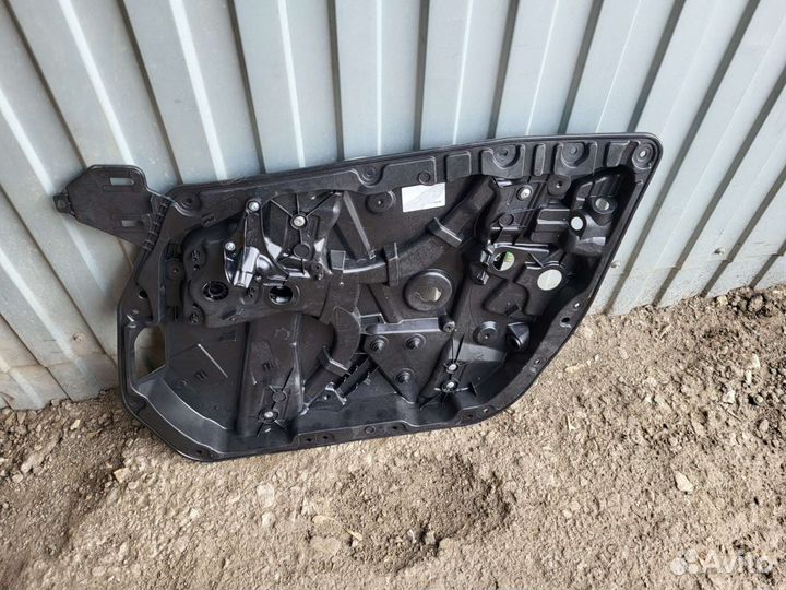 Mercedes w213 дверная карта с обивкой зад.пр.двери