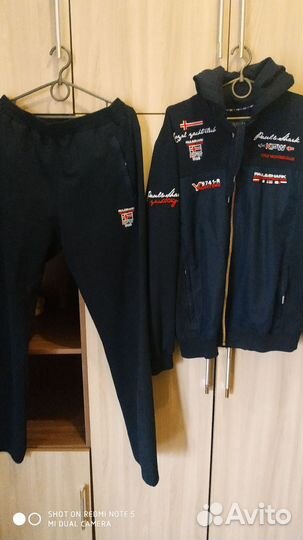 Спортивный костюм