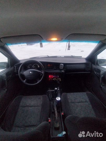 Opel Vectra 2.0 МТ, 1999, 293 444 км