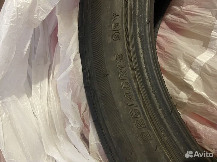 Bridgestone Potenza S001 225/45 R18