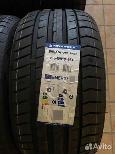 Triangle EffeXSport TH202 245/45 R18 101Y