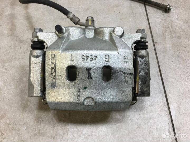 Суппорт передний правый Infiniti QX50 J55 P71A