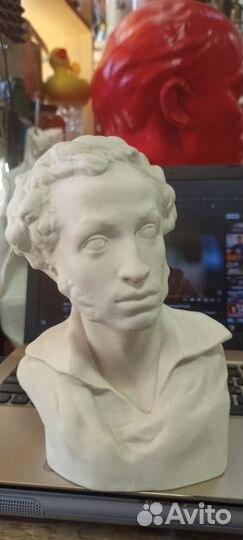 Бюст Пушкина лфз бисквит