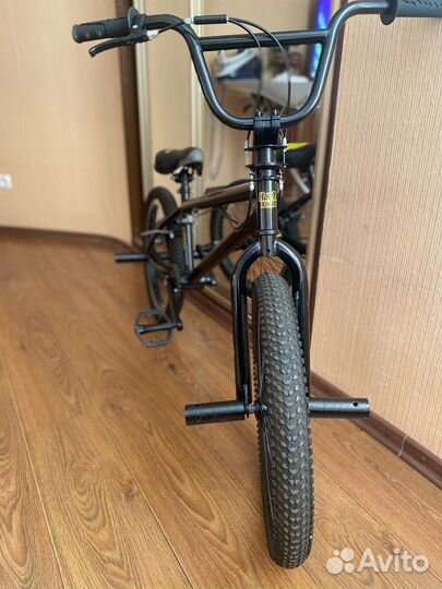 Трюковой велосипед bmx