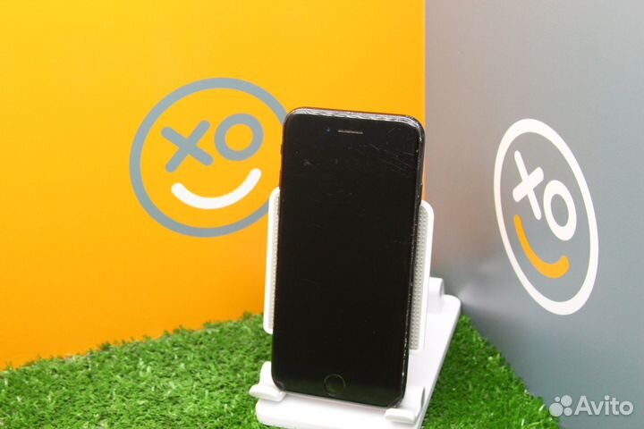 iPhone SE (2020), 64 ГБ
