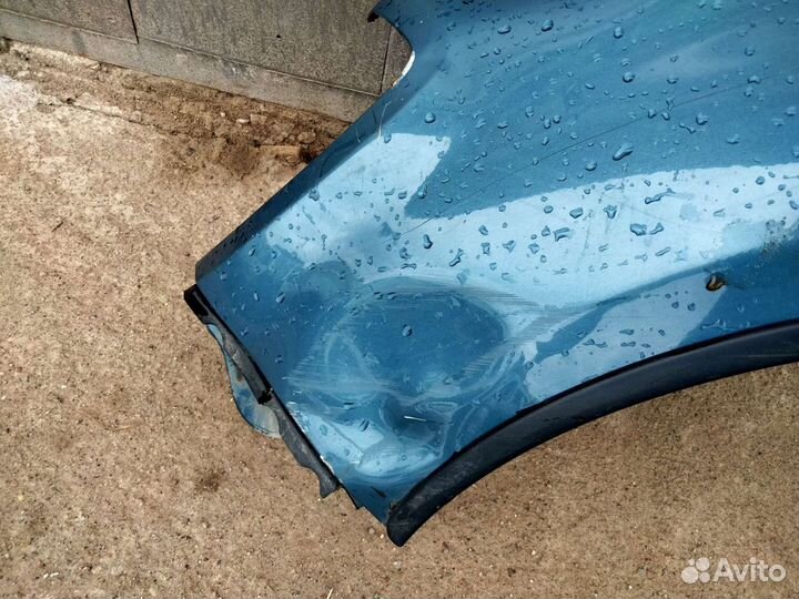 Крыло левое Рено Сандеро