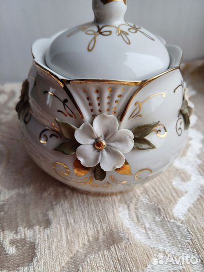 Сахарница фарфоровая