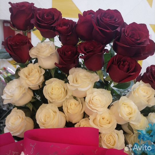 Тюльпаны, розы, Хризантемы