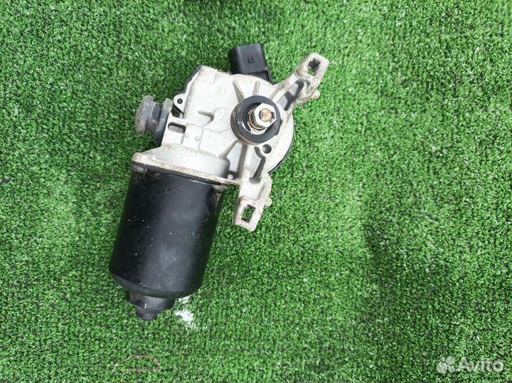 Моторчик стеклоочистителя передний Kia RIO 2