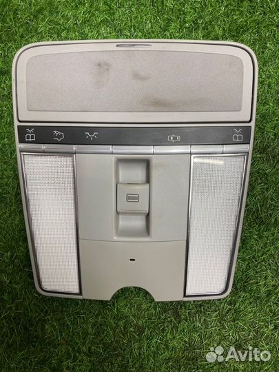 Плафон подсветки салона Mercedes S W221 3.5 M272