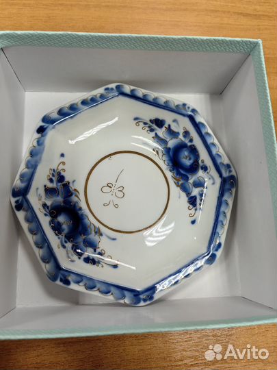 Гжель. Чайная пара в подарочной коробке