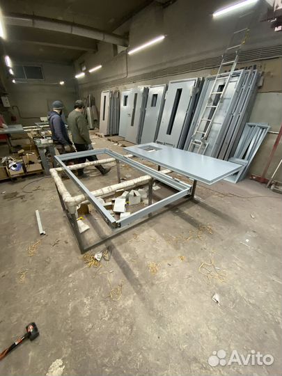 Двери тамбурные, подъездные