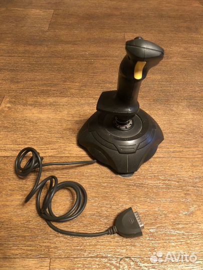 Джойстик Saitek ST100