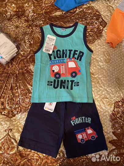 Костюм на мальчика новый 98 костюм в садик