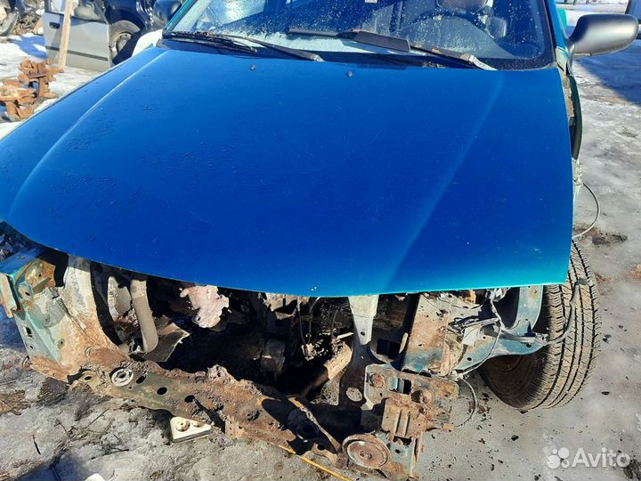 Капот Mazda 323 BH Sedan