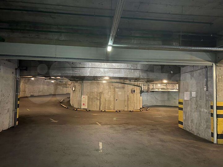 Машиноместо, 19 м²