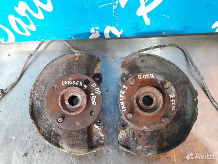 Кулак поворотный Митсубиси Лансер 9 правый левый