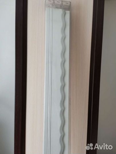 Карниз с деревянной отделкой