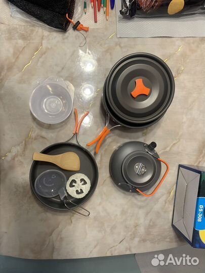 Туристический набор посуды. Кастрюля чайник сковор