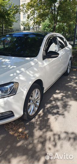 Volkswagen Passat, 2011