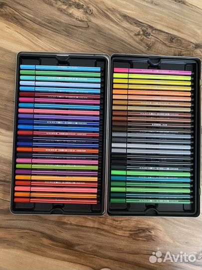 Фломастеры и карандаши