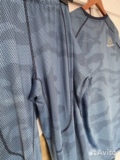 Спортивный костюм reebok новый 48р