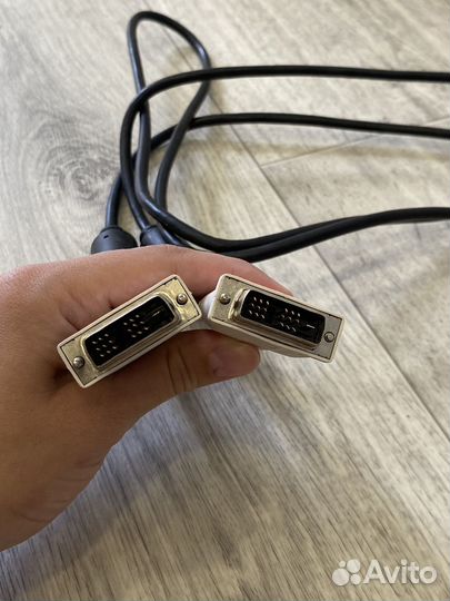 Кабель для компьютера
