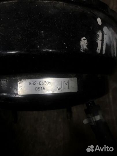 Вакуумный усилитель тормозов Subaru Impreza GC8