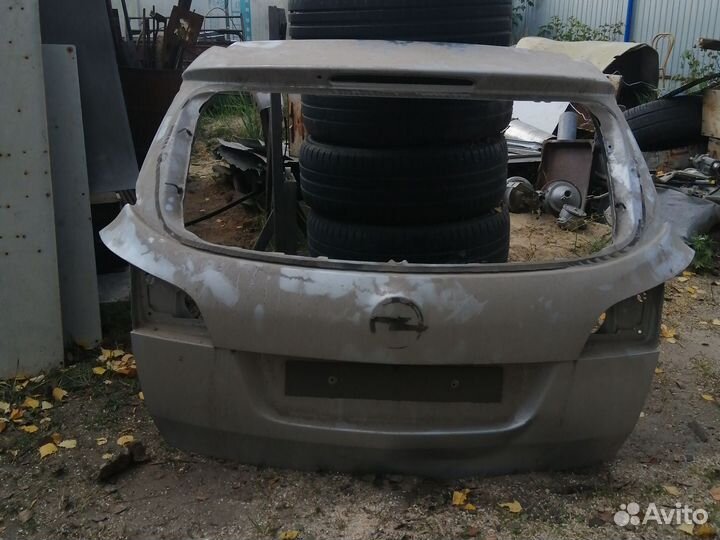 Ззадняя дверь астра j 2012г.в.универсал