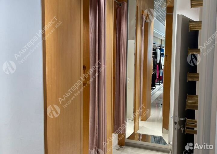 Магазин женской одежды в крупном ТЦ Самары