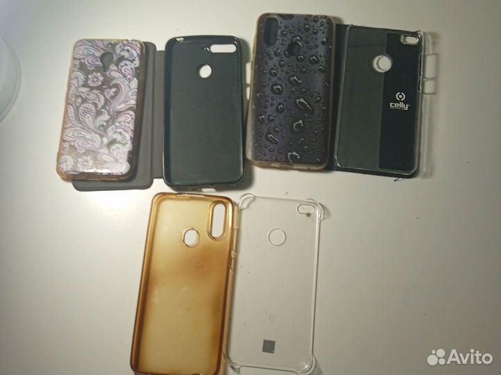 Чехлы на телефон