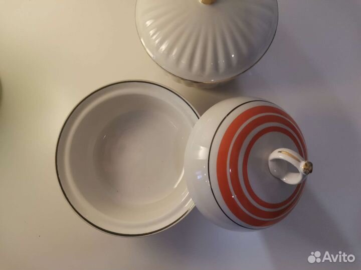 Фарфор и хрустальная ваза СССР