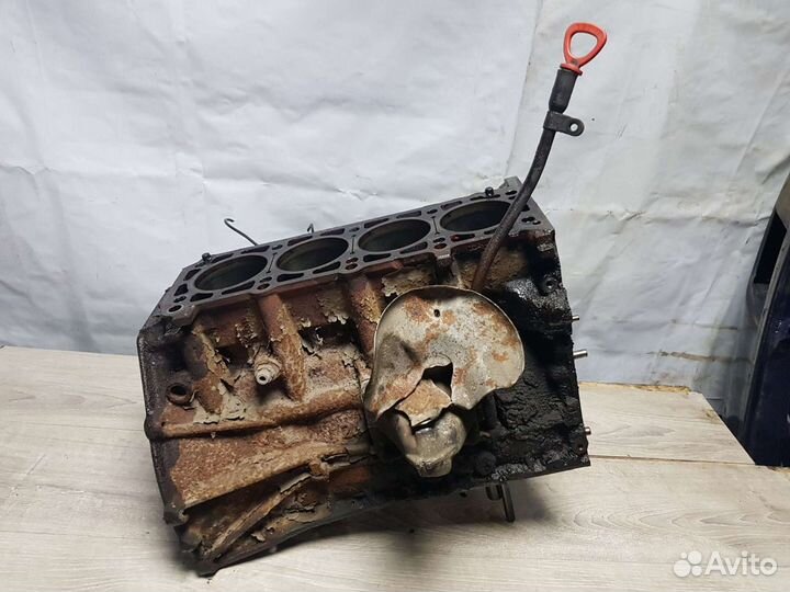 Блок цилиндров Merсedes C Class W202 M111.921